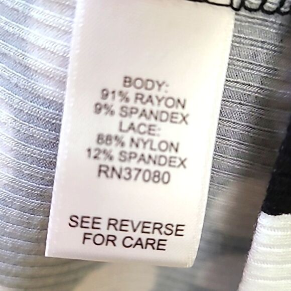 Cato Black & White Polka-dot Top with Black Lace Neckline, Size 18/20 NWT - Picture 10 of 10